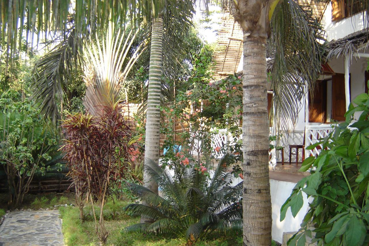 אמבהטולואקה Hotel La Caravelle מראה חיצוני תמונה